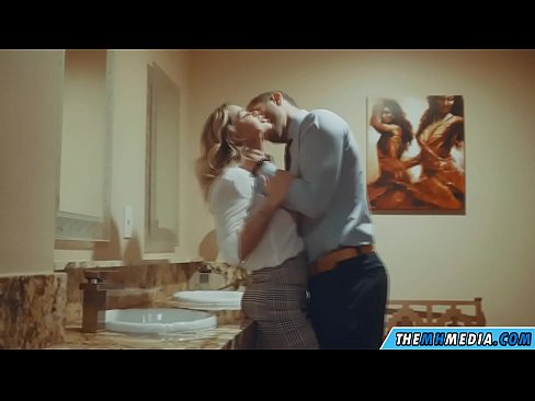 ❤️ Když vás na veřejných záchodcích svádí prsatá blondýna. Porno video u nás cs.ideabuffet.top ﹏